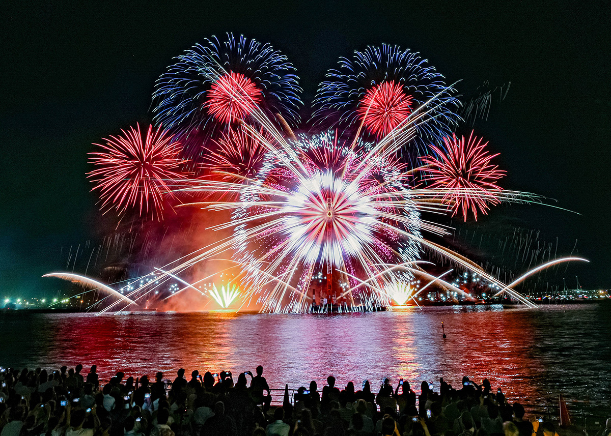 県下最大級の花火18000発!みなとみらいフェステバルを全力で楽しむためにはの画像2